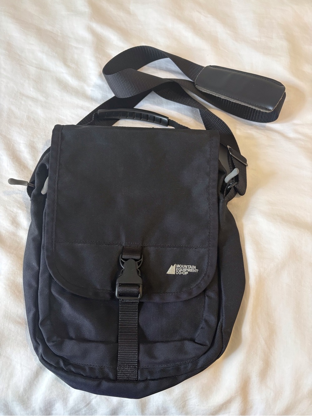 MEC Black Messenger crossbody Sling Bag